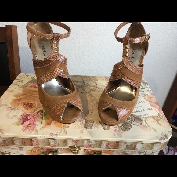 Bebe heels sz 7 - Picture 3 of 7